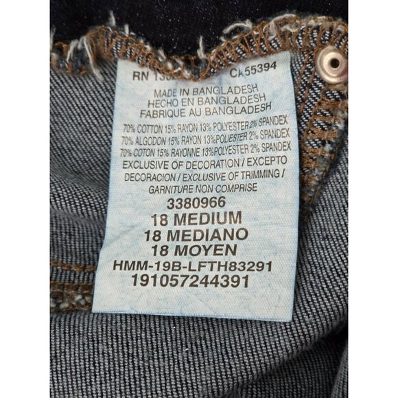 Lee Sculpting Jeans. Capri. Slim Fit. Mid-rise. Size 18. NWT - Picture 9 of 9